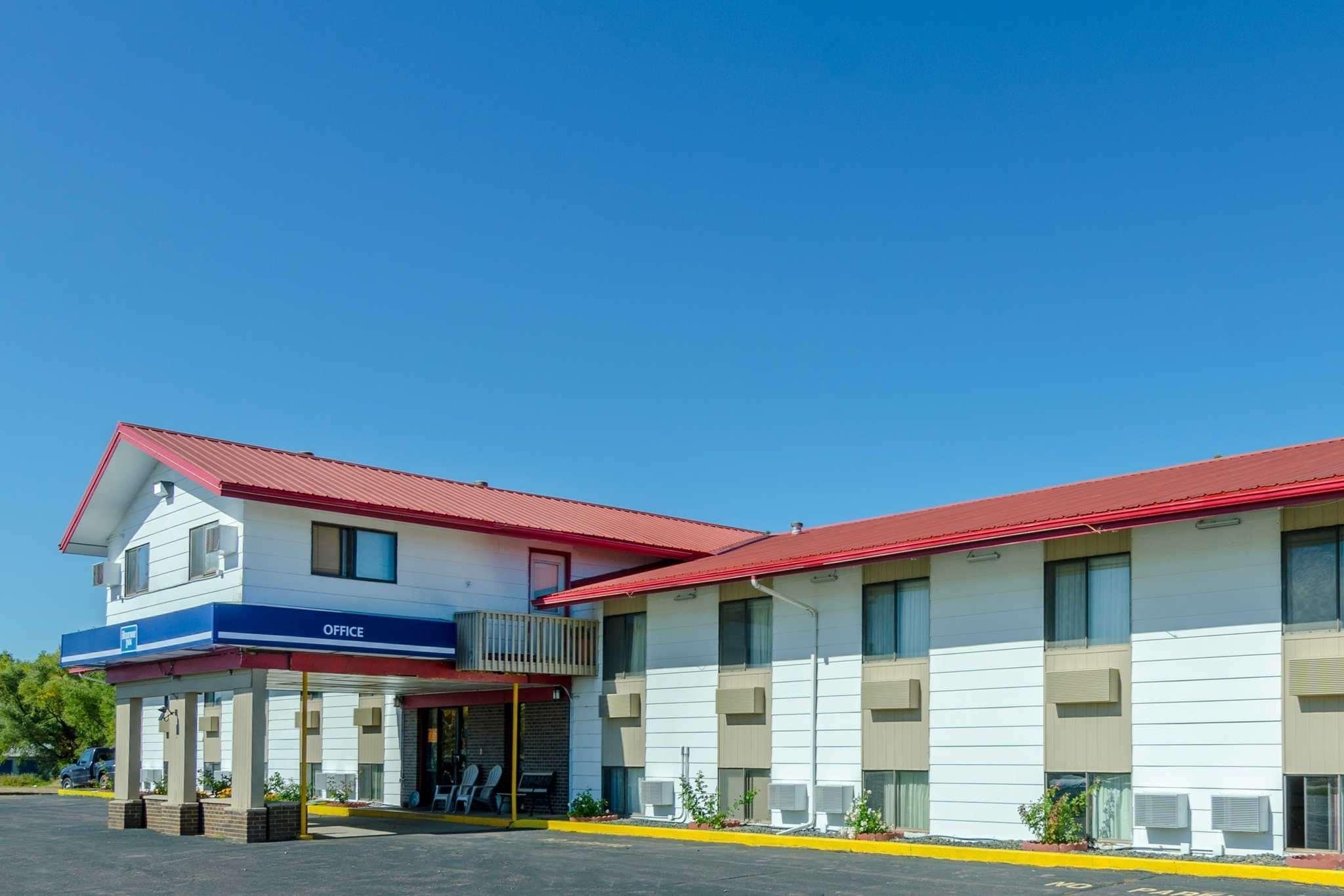 Rodeway Inn Mitchell Bagian luar foto